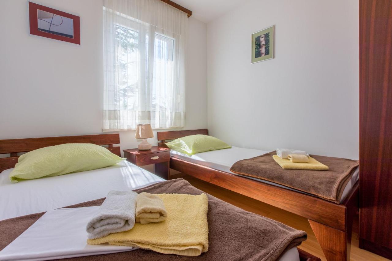 Apartments Robic Selce Extérieur photo