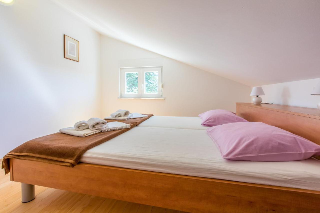 Apartments Robic Selce Extérieur photo