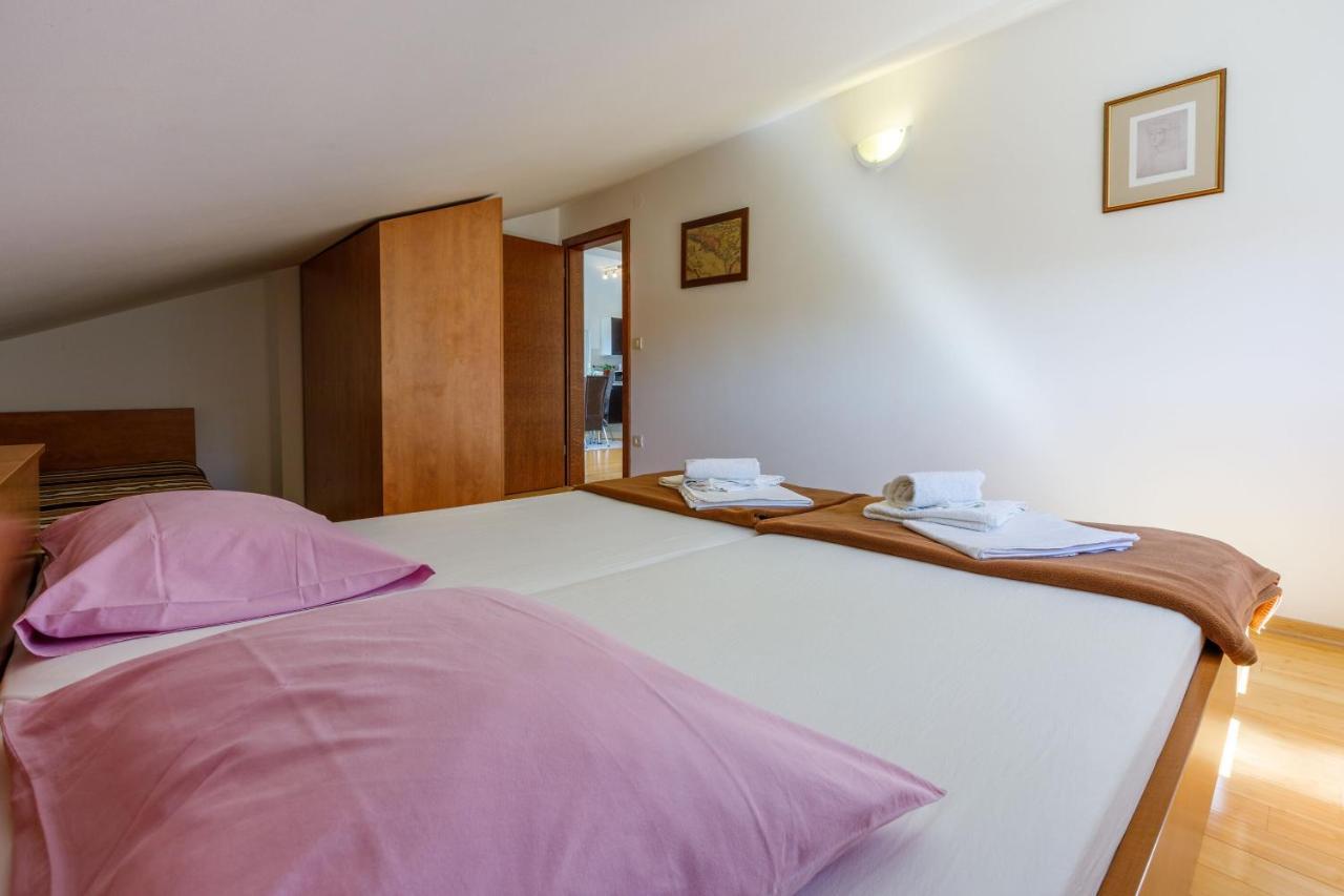 Apartments Robic Selce Extérieur photo